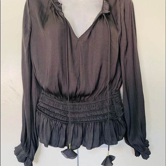 Amenah Laguna Beach Boutique - Picture 3 of 4